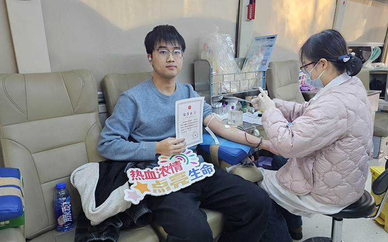献血现场。