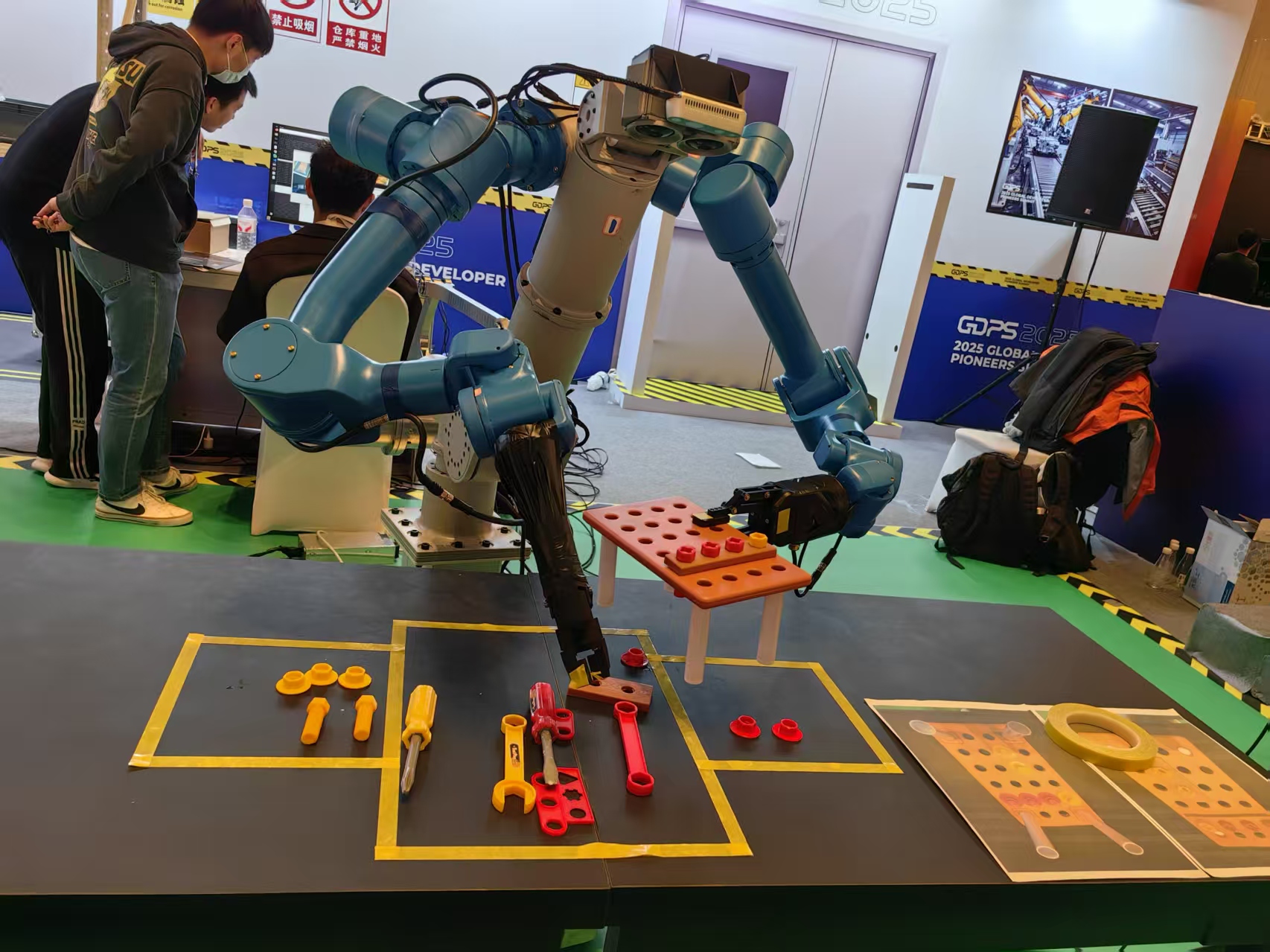 大会现场。人民网记者唐小丽摄