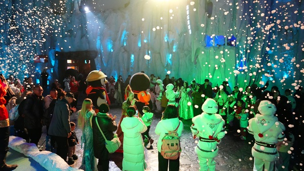 元旦新年舞会。