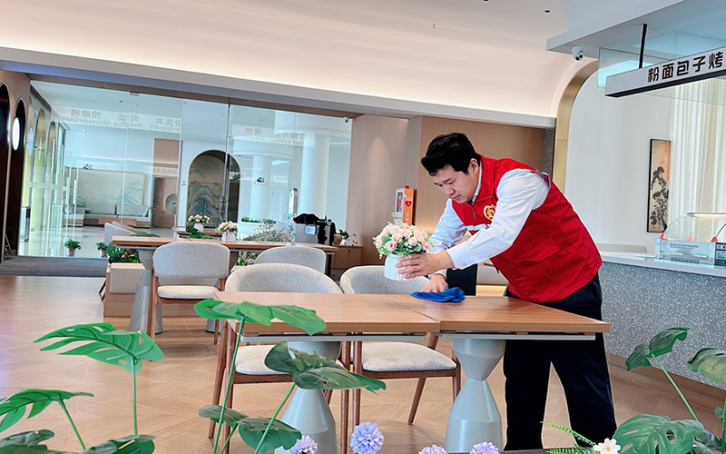 沙洋服务区温馨小屋。