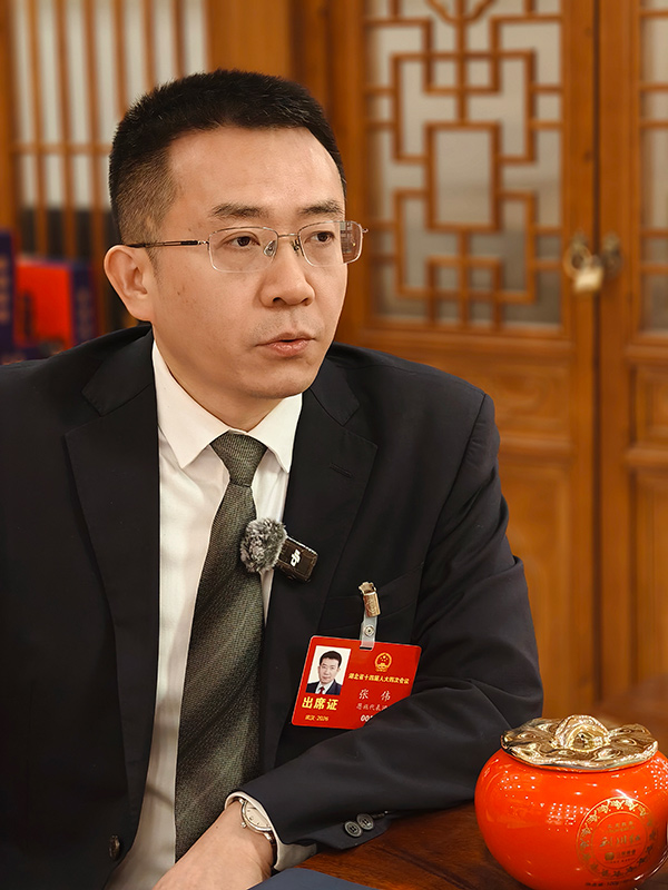 湖北省人大代表、恩施州文化和旅游局局长张伟。受访者供图