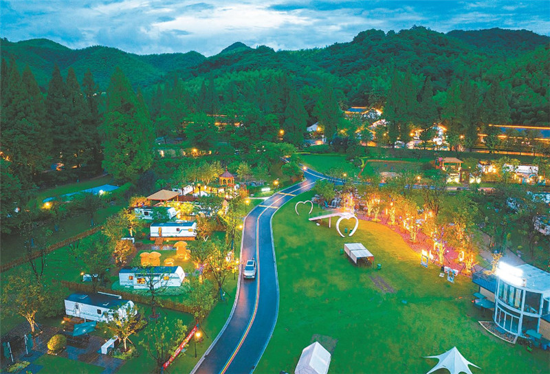  位于芜湖市繁昌区孙村镇中分村的途居马仁山房车露营地。本报通讯员 肖本祥 摄