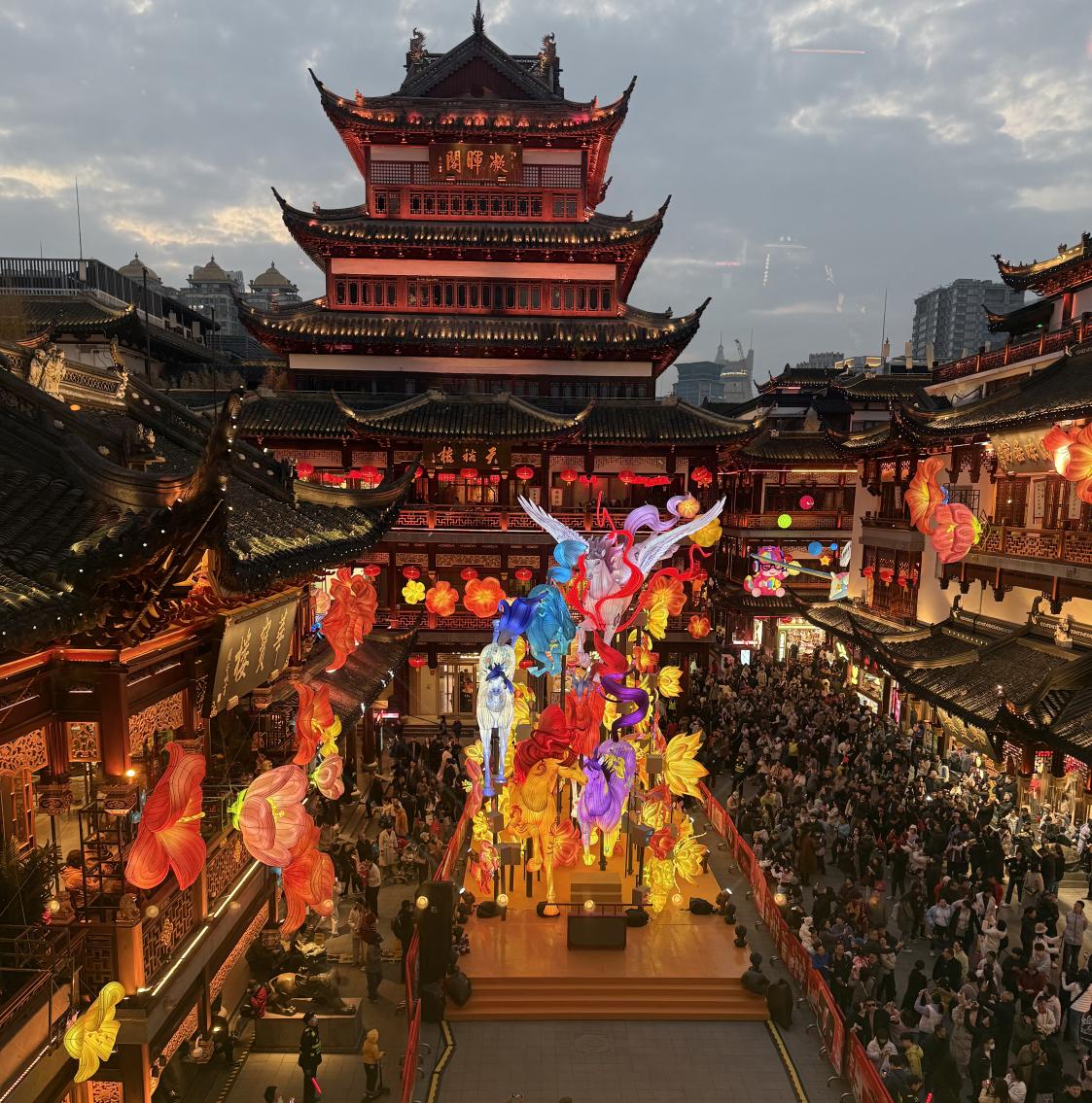 豫园灯会。 人民网记者王文娟 摄