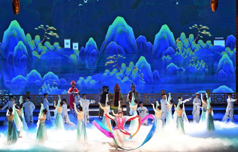 开场舞《戏韵芬芳》