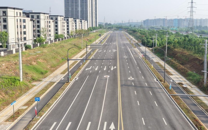 光谷八路(大长山东路-花城大道)。