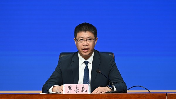 黑龙江省工信厅副厅长羿宗胤。李巍摄